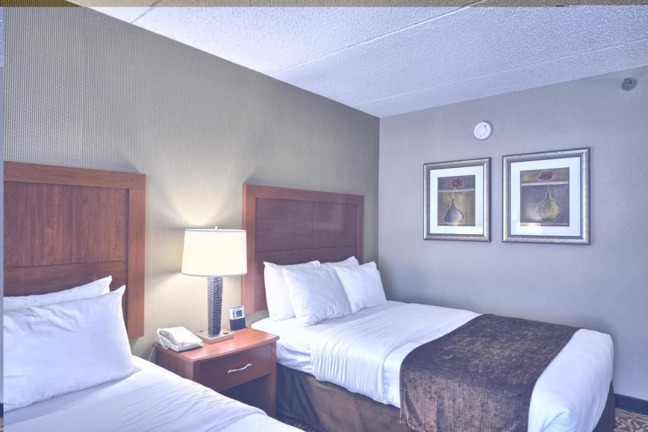 Clarion Inn & Suites - University Area Cortland Extérieur photo