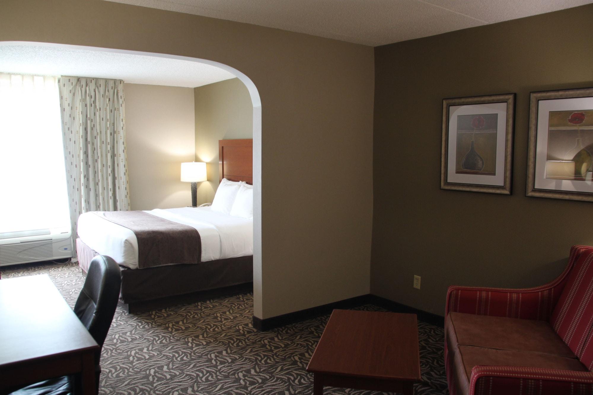 Clarion Inn & Suites - University Area Cortland Extérieur photo